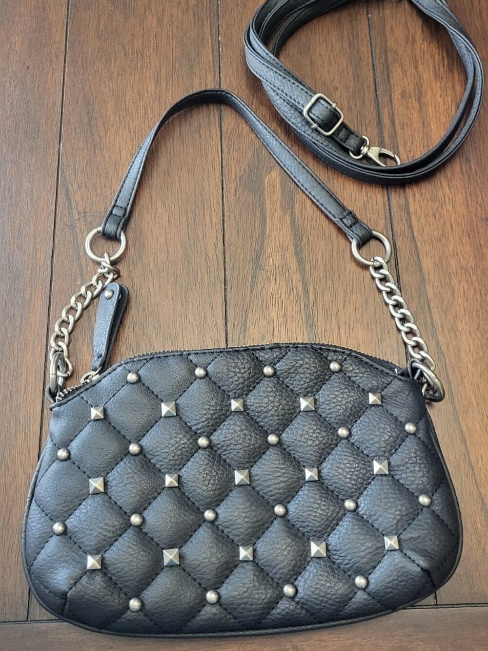 Vintage Olive & Ivy quilt studded purse